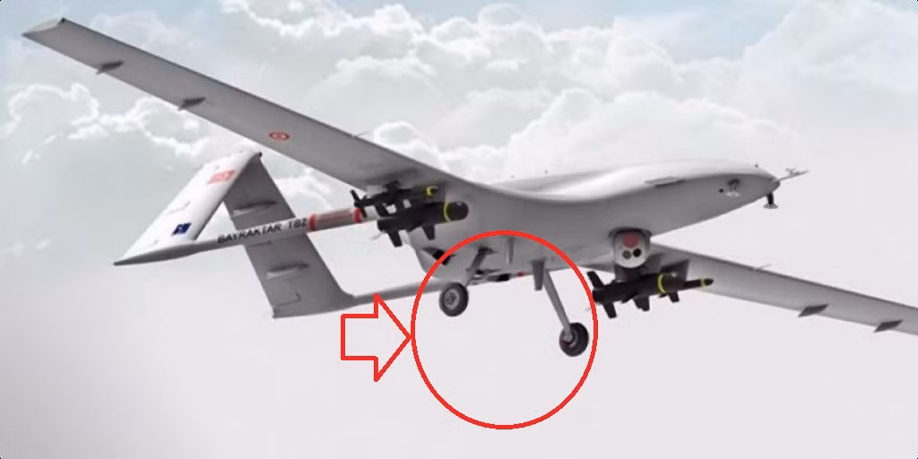 Tuy nhiên hai càng hạ cánh phía sau, kể cả khi UAV TB2 cất cánh, nó không thể thu vào trong được, do vậy bất kỳ xạ thủ radar phòng không nào, cũng có thể phát hiện ra TB2; vì hai càng đáp phía sau, sẽ làm tăng bề mặt phản xạ radar của UAV TB2. Thực tế thân và càng sau UAV TB2, nó có thể nhìn thấy rất rõ”; Leonkov nói.