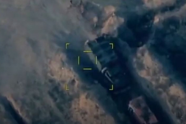 Vào ngày hôm nay, một UAV “không xác định” đã tiến công các vị trí của Quân đội Ukraine, đang chốt giữ ở trong khu vực dân cư Chermalyk; khu vực này nằm trên khu giới tuyến, thuộc phần lãnh thổ Ukraine, giáp với phía nam của nước cộng hòa tự xưng Donetsk.