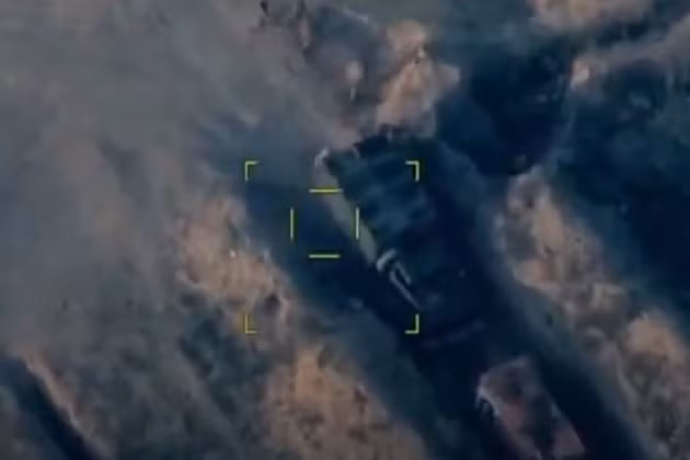 Vào ngày hôm nay, một UAV “không xác định” đã tiến công các vị trí của Quân đội Ukraine, đang chốt giữ ở trong khu vực dân cư Chermalyk; khu vực này nằm trên khu giới tuyến, thuộc phần lãnh thổ Ukraine, giáp với phía nam của nước cộng hòa tự xưng Donetsk.