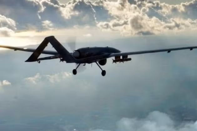 Hiện tại Ankara vẫn chưa phản hồi về những cáo buộc đó; tuy nhiên, vẫn có thông tin chưa được xác thực rằng, ngoài 12 chiếc UAV Bayraktar TB2 của Thổ Nhĩ Kỳ, đã được Ukraine chính thức mua lại, thì Thổ Nhĩ Kỳ có thể cung cấp cho Kiev UAV TB2 nữa hay không, đang được dư luận quan tâm?