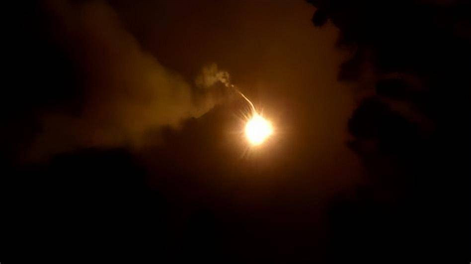 Còn số tên lửa phòng không vác vai Stinger mà Mỹ viện trợ với số lượng rất lớn, có thể rất hiệu quả trong đánh chặn máy bay cánh quạt và cánh bằng bay thấp, nhưng với UAV Geran-2 đơn giản là không giúp được gì. Lý do là UAV Geran-2 phát nhiệt rất ít, nên đầu dò hồng ngoại của Stinger đành bất lực.