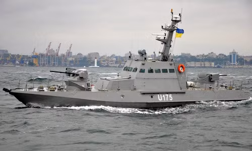 Về vũ khí, tàu lớp Gyurza-M chỉ trang bị hai khẩu pháo và một số tên lửa chống tăng. Nhưng ngay cả tàu tuần tra này, phần lớn cũng đã bị quân đội Nga bắt giữ trong những ngày đầu chiến tranh và hiếm khi nó có thể ra khơi như bây giờ. 