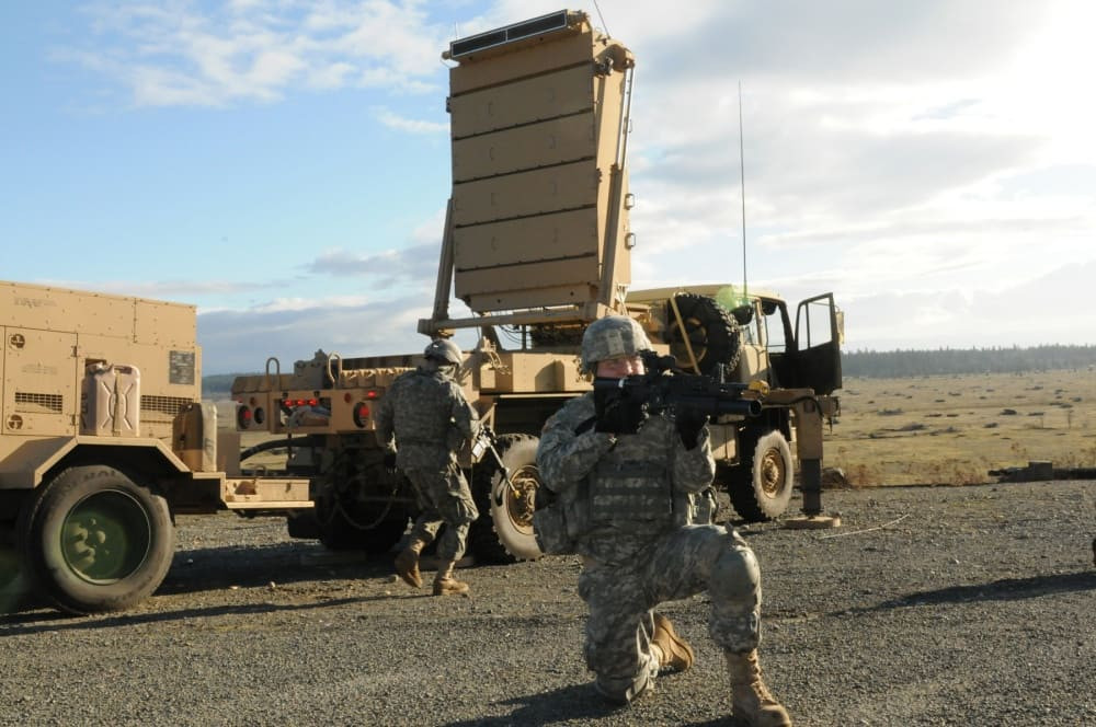 Ngay sau khi pháo binh Nga khai hỏa, radar AN / TPQ-3G có thể xác định được vị trí chính xác trận địa của pháo binh Nga. Đồng thời, radar AN / TPQ-3G có tác dụng kép, khi có thể phát hiện được máy bay không người lái của Nga.