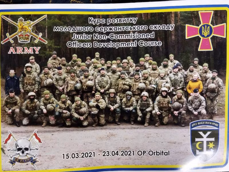 Tại khu vực Marinka, được Quân đội Ukraine biến thành một khu vực phòng thủ kiên cố, đã xảy ra cuộc đụng độ giữa đơn vị đặc nhiệm K2 của Quân đội Ukraine với binh sĩ dân quân thuộc Lữ đoàn 100 và Tiểu đoàn dân quân 383 của nước cộng hòa tự xưng Donetsk (DPR).