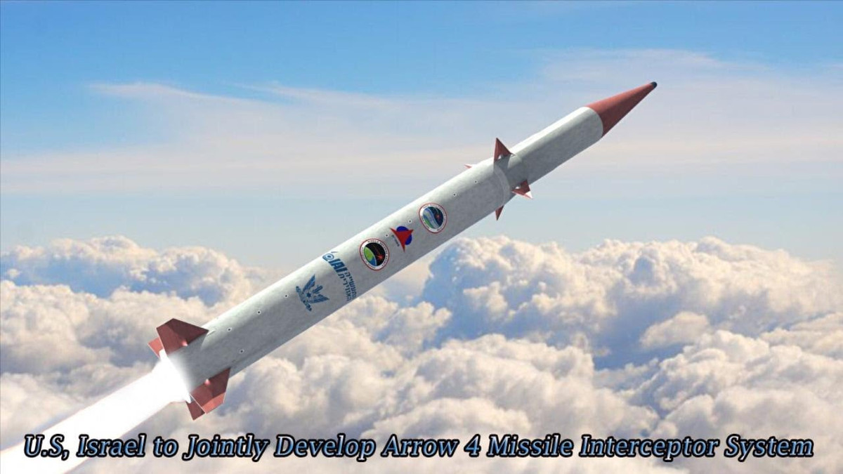 Vào tháng 7/2021, IAI và Lockheed-Martin đã ký một bản ghi nhớ để hợp tác phát triển tên lửa Arrow-4. Loại tên lửa này nhằm thay thế cho tên lửa Arrow 2 trong việc xử lý các mục tiêu tên lửa đạn đạo tầm ngắn và tầm trung bay thấp hơn.