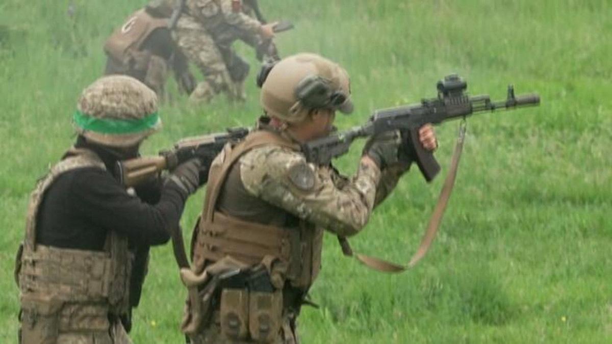 Kênh quân sự Rybar trên mạng Telegram đưa tin, “thành tích” phản công mùa hè 2023 của Ukraine có nguy cơ mất toàn bộ, khi quân Nga đang hình thành thế bao vây tại Rabotino. Quân đội Ukraine báo cáo rằng, quân Nga đang chiếm giữ tất cả các vị trí quan trọng và nguy cơ không thể giữ được ngôi làng này.