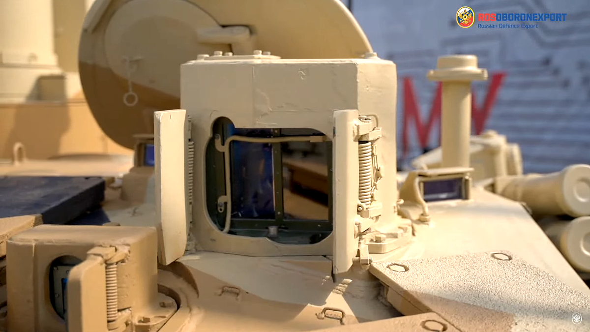 Một câu hỏi đặt ra là kính ngắm ảnh nhiệt của Nga so với sản phẩm của Pháp chất lượng như thế nào? Đây là một so sánh khó trả lời, vì nó phụ thuộc vào nhiều yếu tố. Nhưng chúng ta hãy so sánh một tính năng giữa kính ngắm ảnh nhiệt PNM-T của Nga và Catherine-FC của Pháp. 