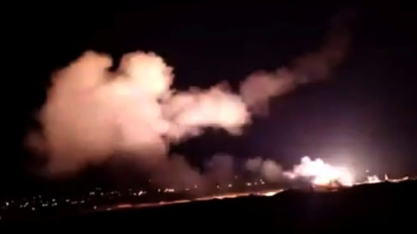Theo các nguồn tin từ Syria, tổng cộng đã có ít nhất 6 vụ nổ mạnh. Đồng thời, các hệ thống phòng không của Syria đã cố gắng đánh chặn các tên lửa của Israel, nhưng hiệu quả của đòn phản công là rất nhỏ.