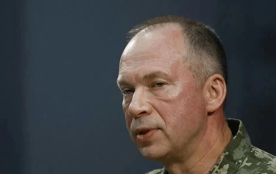 Tuy nhiên, Tổng tư lệnh AFU, tướng Syrsky tuyên bố rằng, "không có nguy cơ quân Ukraine ở khu vực Kursk bị bao vây, và toàn bộ các đơn vị của AFU tại Kursk, đã rút lui an toàn đến các vị trí có lợi; và những thông tin của Moskva đều là những tin giả".