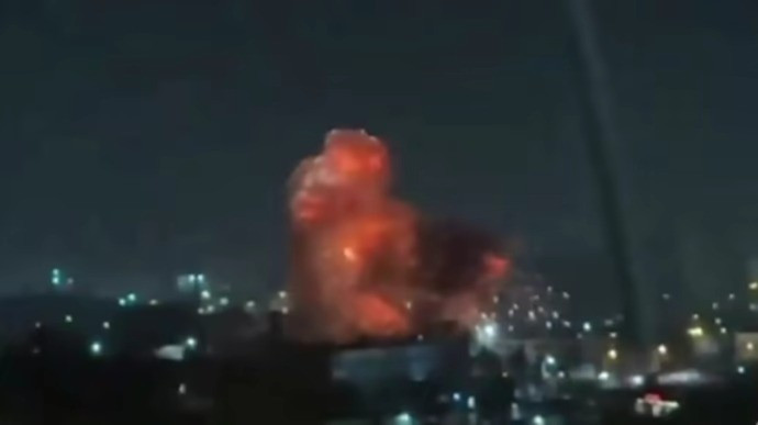 Dù Điện Kremlin và Bộ Quốc phòng Nga không thừa nhận, nhưng kết quả cho thấy, Quân đội Ukraine đã rất thành công trong việc tấn công các mục tiêu quân sự của Nga ở Crimea. Còn lý do tại sao lại thành công như vậy, thì không thể biết chi tiết cụ thể của từng trận đánh.