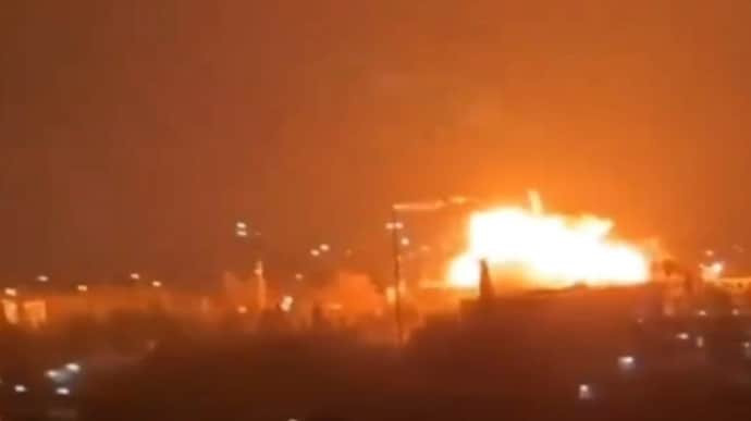 Theo truyền thông Nga cũng như các kênh quân sự trên mạng xã hội Telegram của Nga và Ukraine cho biết, đợt không kích này của Ukraine có thể gọi là lớn nhất kể từ đầu cuộc chiến, đã khá thành công khi đánh trúng một "trung tâm chỉ huy được ngụy trang kỹ lưỡng" ở Sevastopol.