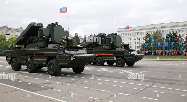 Nhưng theo các chuyên gia, Ukraine cũng đừng vội vui mừng quá sớm; vì UAV TB2S cũng không thể tránh được hỏa lực phòng không tầm xa; bên cạnh đó, việc gây nhiễu tín hiệu vệ tinh là sở trường của Quân đội Nga, do tín hiệu vệ tinh về thực chất rất yếu, nên có thể dễ dàng gây nhiễu.