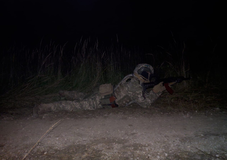 Hiện tại, các tiểu đoàn địa phương và các đơn vị của Quân đội Ukraine ở khu vực Rubizhne, đang lùi sát về sông Seversky Donets. Với khả năng như vậy, những đơn vị địa phương và chủ lực của Quân đội Ukraine, có thể bị Quân đội Nga và dân quân Lugansk hợp vây tiêu diệt.