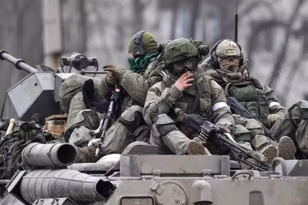 Sau khi mất quyền kiểm soát Soledar, Lực lượng vũ trang Ukraine đã chuyển khoảng 3 nghìn quân từ Soledar đến khu vực Bakhmut; qua đó tăng cường đáng kể khả năng phòng thủ của thành phố. Ngược lại, quân Nga sau khi tràn ngập Soledar, cũng dồn lực lượng chuẩn bị tổng tấn công Bakhmut.