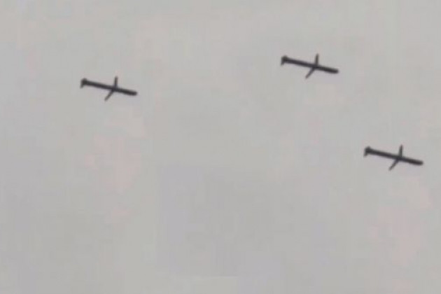 Theo những thông báo từ phía Nga, được hãng tin Nga Sputnik đưa tin, đây là sự khởi đầu chính thức "sự trả đũa của người Nga" sau khi cầu Crimea bị đánh bom, bất ngờ nhưng không bất ngờ. Vậy, động thái của Nga chỉ là để "trả đũa", hay còn một chiến lược nào khác? Xung đột Nga-Ukraine liệu có đi đến bước ngoặt?