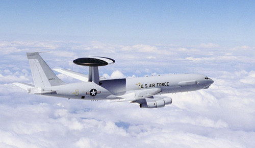 Đáng nghi ngờ hơn là cả hai chiếc E-3C đều hoạt động theo các hướng mà các cuộc tấn công của Quân đội Ukraine rất có thể xảy ra, do đó không loại trừ khả năng leo thang mạnh trong khu vực.