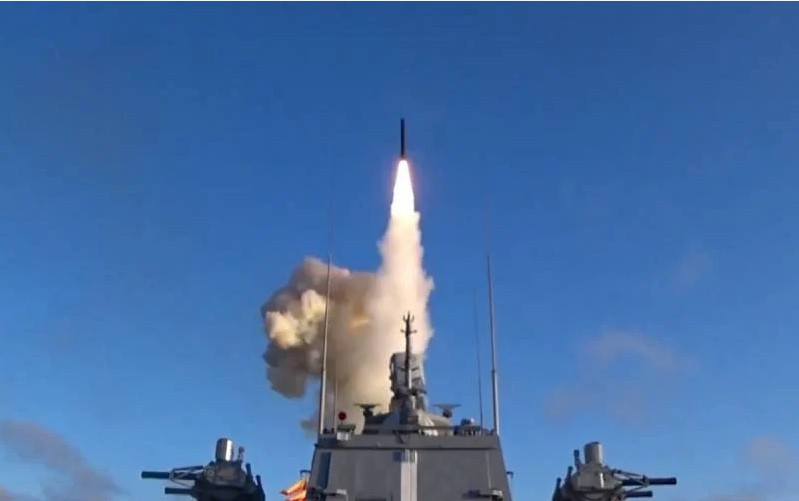 So sánh tỷ lệ sử dụng tên lửa của Quân đội Nga tại Ukraine từ hai nguồn tin, không khác nhau quá nhiều: hơn 1.300 và 1.200 lần phóng, tính đến ngày 28 và 24 tháng 3.