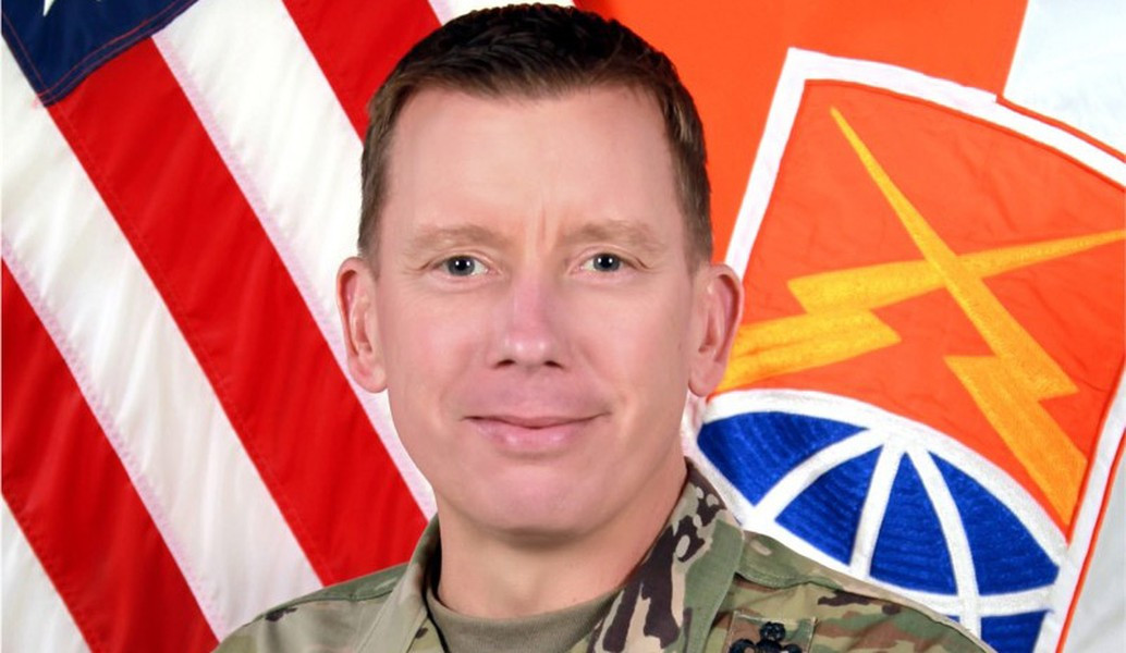 Điều này đã được xác nhận bởi Trung tướng Richard Moore, Phó Tham mưu trưởng Không quân Mỹ, phụ trách về Chương trình phát triển và mua sắm của Không quân Mỹ đưa ra vào giữa tháng 4 trước các nhà lập pháp Mỹ.