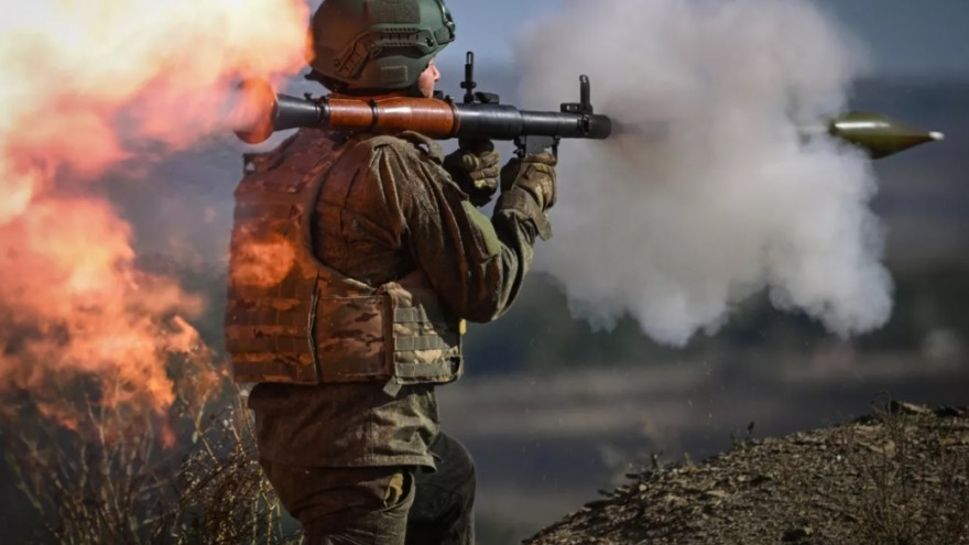 Nhìn chung, thắng lợi ở trận Avdiivka vừa thể hiện sự kiên cường, trí tuệ của dân tộc Nga, nhưng cũng bộc lộ những hạn chế trong chiến đấu. Chiến dịch đã tác động sâu sắc đến cả Ukraine và Nga, đồng thời đặt ra các vấn đề chính trị và nhân đạo quốc tế (Nguồn ảnh: ABC New, Reuters, RIA Novosti).