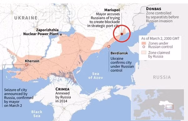 Lý do Nga quyết tâm kiểm soát Mariupol do đây là thành phố cảng chiến lược, nằm ven bờ biển nối giữa vùng Donbass ở miền Đông Ukraine với bán đảo Crimea. Các lực lượng vũ trang Nga cố gắng kiểm soát toàn bộ khu vực này, để tạo thành một hành lang trên đất liền giữa 2 vùng.