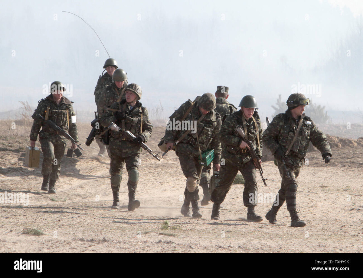 Cho đến nay, không có xác nhận chính thức về thông tin này, trong khi thông tin cũng không được bình luận ở Kiev. Tuy nhiên vào sáng qua, quân đội Ukraine đã pháo kích vào các vị trí của lực lượng biên phòng Nga, mặc dù không có thương vong. 