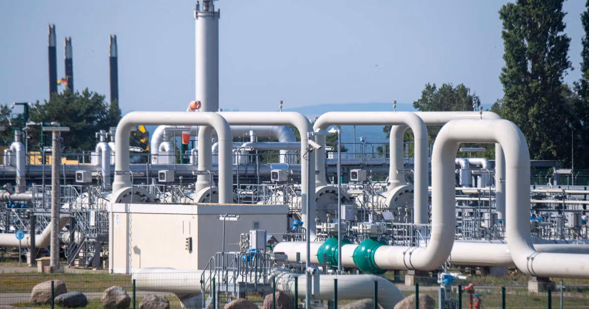 Tai sao duong ong Nord Stream-1 Nga lai chon tuabin phuong Tay?-Hinh-2