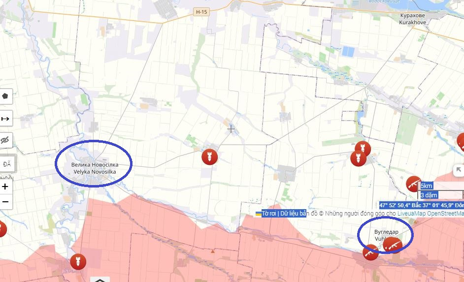 Hơn nữa, quân Ukraine gần Velyka Novoselka đang bị đe dọa đánh bại; đây là một nút quan trọng khác của hệ thống phòng thủ Ukraine. Nếu thất thủ, toàn bộ mặt trận của quân Ukraine ở phía nam Donetsk có thể sụp đổ và quân Nga sẽ tiến về vùng đồng bằng Dnepropetrovsk, miền trung Ukraine.