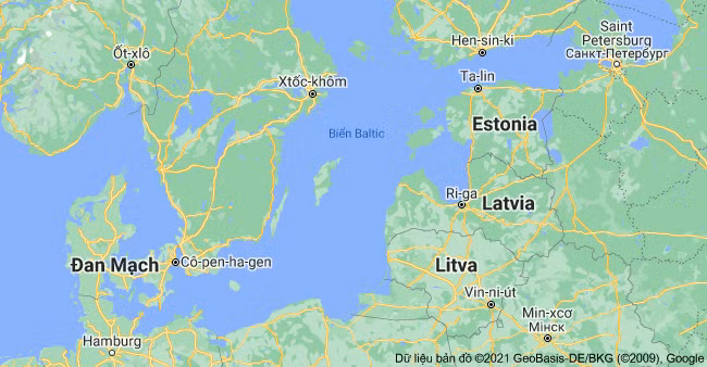Còn Estonia, một nước cộng hòa thuộc Liên Xô trước đây (hiện đã là thành viên của NATO), sẽ bàn giao tên lửa chống tăng Javelin của Mỹ cho Lực lượng vũ trang Ukraine; điểm khác biệt là số tên lửa Javelin này, được Mỹ cho phép sử dụng ở Donbass.