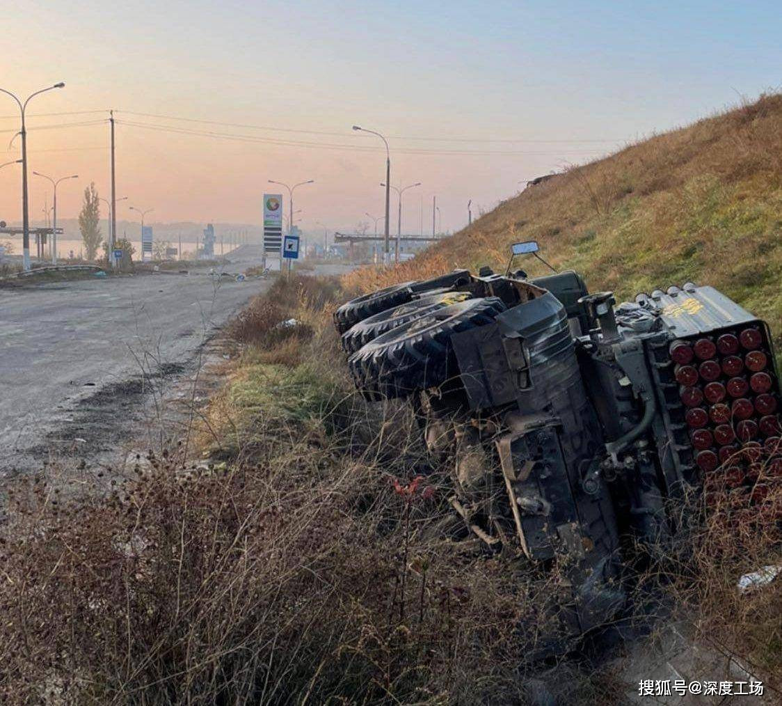 Đánh giá từ thông tin của tờ The Economist, chiến trường Ukraine trong những ngày tiếp theo khi thời tiết vào cuối thu, đầu đông, nên cây cối rụng hết lá. Do đó, dưới tầm quan sát của UAV, hầu như không có nơi nào để ẩn náu trong toàn bộ đồng bằng Ukraine.