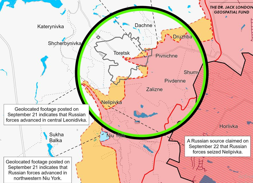 Thành công đồng hành cùng Quân đội Nga ở mặt trận trung tâm là trên hướng thành phố Toretsk. Quân Nga đã tiến vào Leonidovka, một khu dân cư ở phía tây nam Toretsk; giờ đây nhóm quân Ukraine tại đây phải đối mặt với mối đe dọa bao vây trực tiếp từ phía tây. Hiện giao tranh vẫn tiếp diễn ở trung tâm Toretsk, sau khi Quân đội Nga tiến vào thành phố từ phía đông.