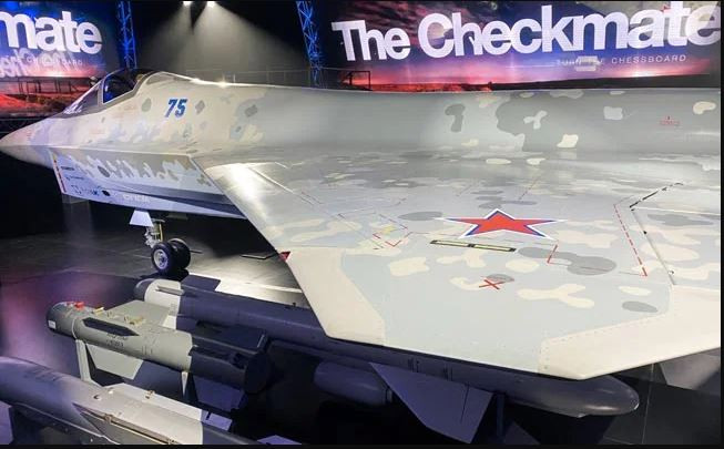 Ban đầu, Su-75 được phát triển như một sản phẩm hướng hoàn toàn tới thị trường xuất khẩu. Bộ Quốc phòng Nga cho biết, họ không có nhu cầu máy bay chiến đấu một động cơ. Tuy nhiên trên thị trường thế giới, những chiếc máy bay như vậy đang có nhu cầu rất lớn. 