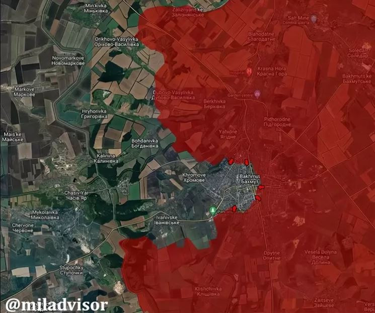 Quân Wagner và số quân phòng thủ còn lại của Ukraine đã giao tranh ác liệt trên Phố Độc lập, Torgovaya, Vasily Pershin và Phố Mira. Mặc dù một số quân của Lữ đoàn 241 của Quân đội Ukraine gần trung tâm thành phố bất ngờ nổi loạn, nhưng “Đội giám sát” của Tiểu đoàn Aida đã nhanh chóng đến hiện trường và quét sạch "những kẻ nổi loạn trong thành phố". 