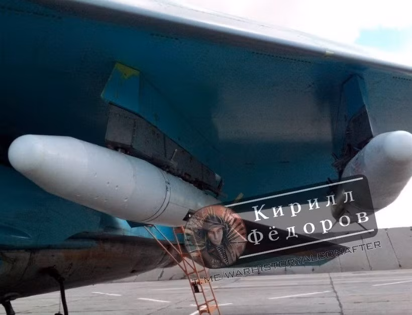 Điều các chuyên gia Ukraine lo lắng, khi những quả bom 500 kg hoặc 1.500 kg, nếu lắp thêm động cơ phụ như bom UMPB D-30SN, nó có thể tăng tầm bay lên 50%, biến những quả bom này thành tên lửa hành trình giá rẻ, nhưng có sức công phá cực lớn, có thể sử dụng với số lượng lớn và rất khó đánh chặn. 