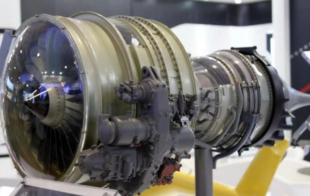 Vi sao Trung Quoc chua che tao duoc dong co phan luc?