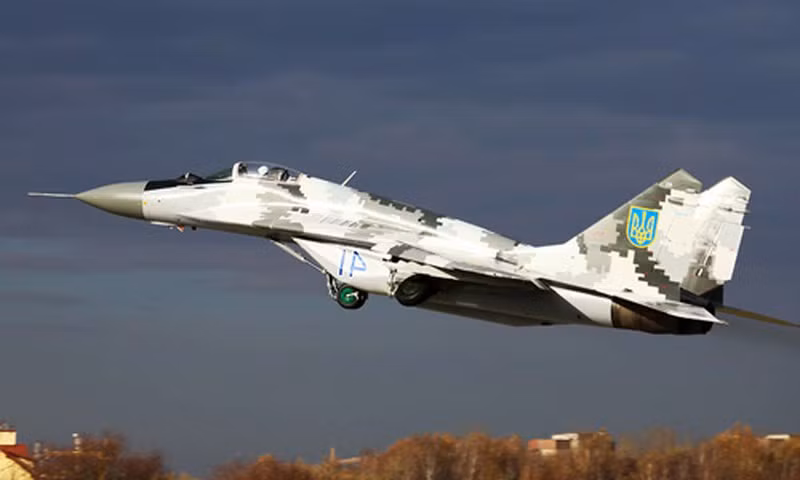 Cư dân của khu dân cư Telmanovo đã chia sẻ hình ảnh cho thấy một máy bay chiến đấu khác của Ukraine đang tìm cách tiếp cận đường giới tuyến ở phía tây nam của DPR.