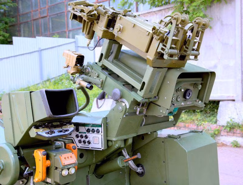 Với việc sử dụng đạn pháo phòng không có thể lập trình cỡ nòng 23mm, được bắn từ pháo ZU-23-2, hàng trăm viên đạn được trang bị ngòi nổ lập trình trên không, có thể tạo ra một bức tường mảnh đạn khổng lồ, đủ để phá hủy phần mũi trước và động cơ của tên lửa hành trình đang lao tới, vô hiệu hóa chúng giữa không trung. 