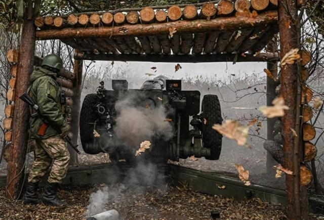 Lợi thế quân số 10:1 giữa RFAF và AFU, được tướng Syrsky chỉ ra không phải là một sự cường điệu. Xét theo tình hình thực tế trên chiến trường, RFAF đã liên tục triển khai quân theo nhiều hướng. Ở Mặt trận phía Đông, (đặc biệt là chiến trường Donetsk), RFAF luôn duy trì thế tấn công mạnh mẽ.