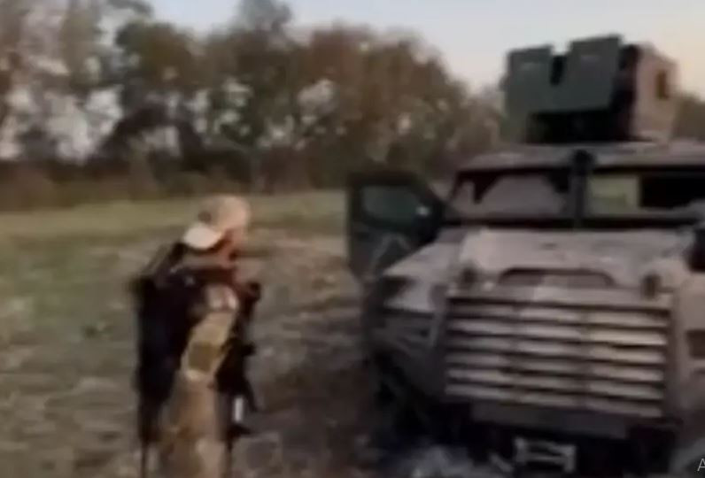 Hiện chưa có thông tin độc lập về việc quân Nga tái chiếm hoàn toàn làng Plekhovo. Thông tin vẫn còn mâu thuẫn và chưa có tình hình chính xác trong khu vực, nên cần xác minh thêm thông tin. Ngoài ra, UAV của Nga đã tấn công vào đoàn xe bọc thép của Ukraine ở khu vực Kazachya Loknya. 