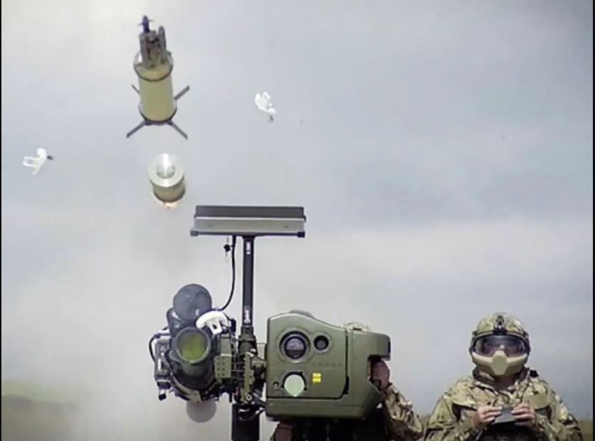 MANPADS Starstreak cũng có thể được sử dụng trên hệ thống phòng không tự hành Stormer HVM. Tuy nhiên MANPADS Starstreak khác với các MANPADS hiện đại khác ở thiết kế ban đầu của tên lửa và ở cách dẫn đường khác thường.