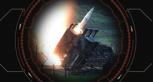 Về độ chính xác, tên lửa ATACMS có mức chính xác tương đối cao, trong điều kiện chiến trường không bị gây nhiễu. Nhưng nhược điểm là giá thành đắt đỏ, nên Quân đội Mỹ ưu tiên sử dụng máy bay F-16 thả bom lượn JDAM có giá rẻ hơn. Hiện Quân đội Mỹ gần như không có nhu cầu về loại vũ khí này, nên sau đó họ đã ngừng sản xuất.