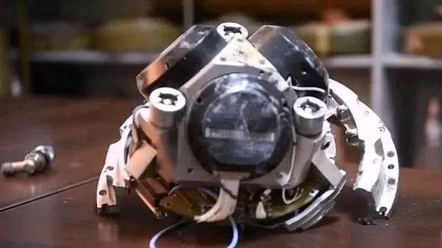 Theo hãng tin Nga RIA Novosti, các chuyên gia kỹ thuật quân sự Nga đang nghiên cứu hệ thống dẫn đường của tên lửa chiến thuật lục quân ATACMS của Mỹ. Trước đó lính Nga đã phát hiện một hệ thống dẫn đường với con quay hồi chuyển và ăng-ten GPS, từ xác quả tên lửa ATACMS (MGM-140) của Mỹ bị thu giữ.