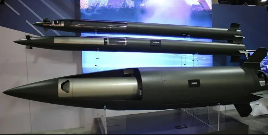 Hiện tên lửa ATACMS hiện “không có chỗ đứng” trong Quân đội Mỹ, mặc dù nó là tên lửa đạn đạo, có thời gian phản ứng nhanh với những mục tiêu nhạy cảm về thời gian, nhưng lại không thể tiêu diệt các mục tiêu di động. Nó phù hợp với một cuộc chiến tổng lực, nhưng không phù hợp với cuộc chiến chống khủng bố mà Mỹ tiến hành mấy chục năm qua. 