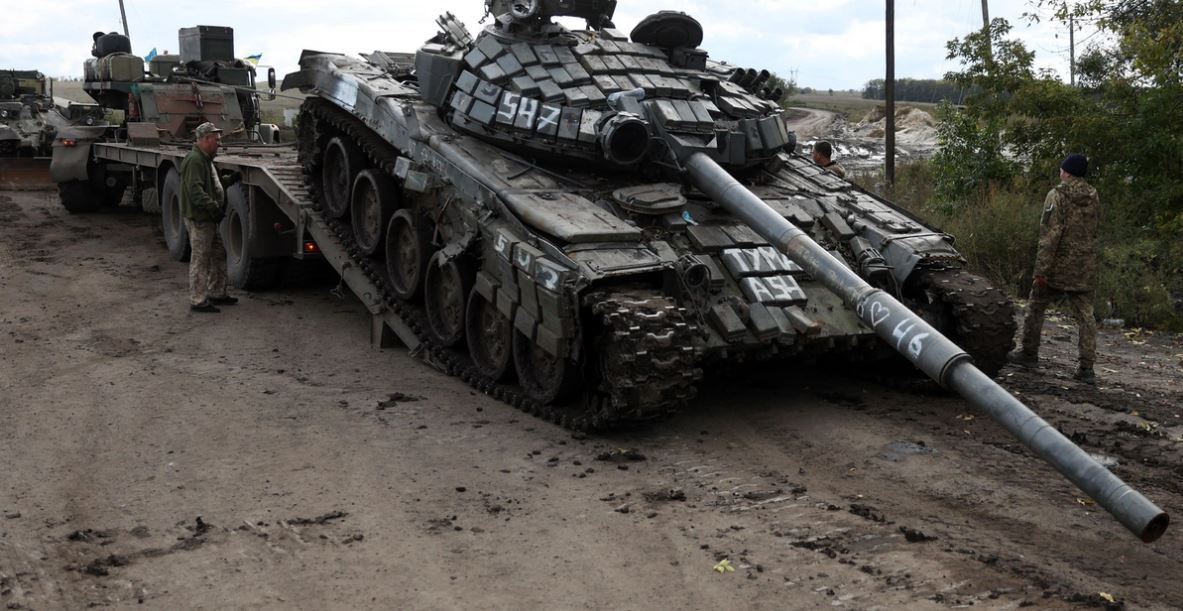 Nhưng cách tiếp cận bằng cách bổ sung vũ khí chiến lợi phẩm này, không mang lại nhiều tác dụng cho Quân đội Ukraine. Trước đây có thông tin cho rằng, năng lực hậu cần hiện tại của Quân đội Ukraine rất căng thẳng, điều này cũng dẫn đến việc Quân đội Ukraine tích cực sử dụng vũ khí chiến lợi phẩm.