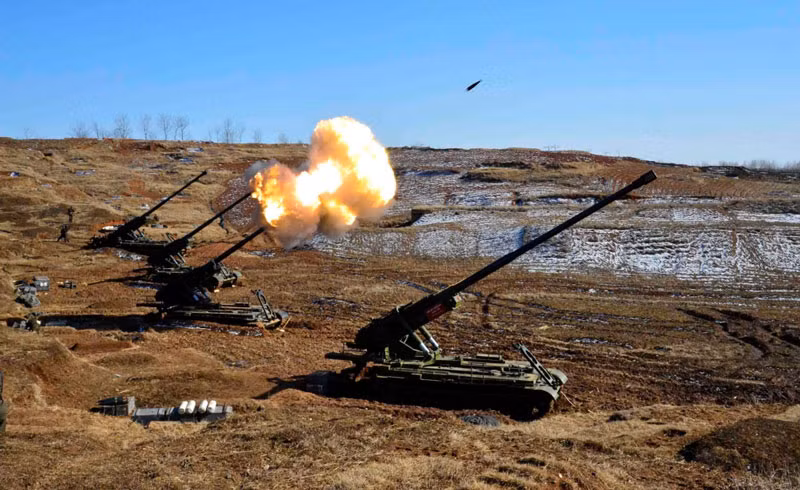 Theo các nhà phân tích phương Tây, giai đoạn mới này trong quan hệ giữa Triều Tiên và Nga, có thể dẫn đến việc tăng cường sức mạnh quân sự của Nga hơn nữa. Đặc biệt là trong bối cảnh chiến tranh ở Ukraine và nhu cầu cung cấp vũ khí liên tục cho một cuộc xung đột lâu dài. 