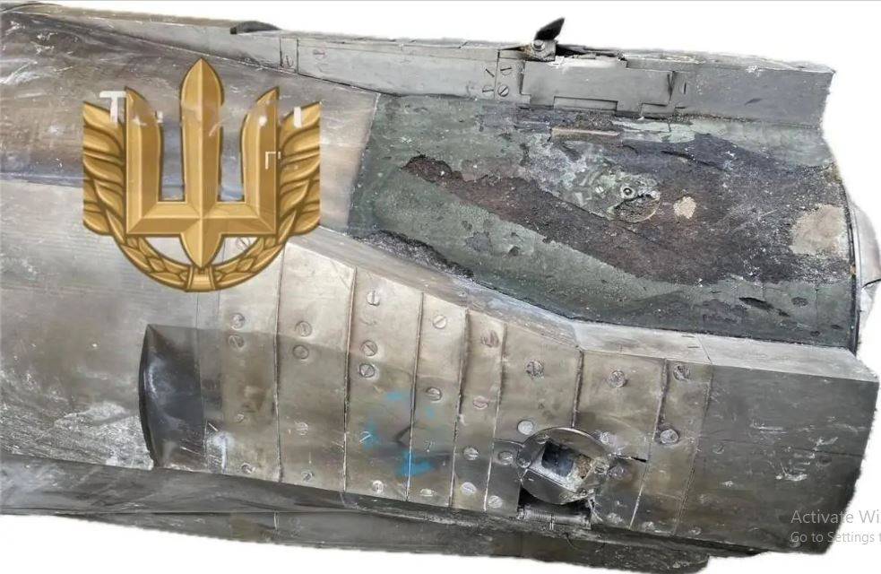 Về mảnh vỡ của tên lửa siêu thanh được cho là của tên lửa Zircon và các bức ảnh chụp hiện trường, nhiều dân mạng ủng hộ Nga không thừa nhận thông tin do Ukraine cung cấp và khẳng định rằng, tên lửa Zircon đã bắn trúng mục tiêu.