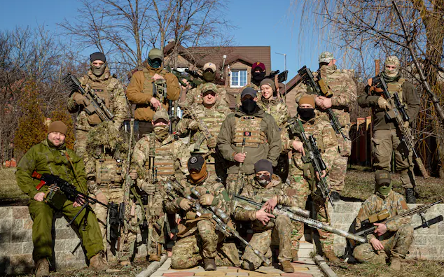 Được biết, số lượng lính đánh thuê trên chiến trường Ukraine đã lên tới con số 10.000; khi đến Ukraine, nhiều người nghĩ sẽ không phải đến những khu vực có giao tranh khốc liệt, mà làm những công việc trợ giúp dân thường Ukraine bị ảnh hưởng của cuộc chiến. Nhưng điều không ngờ, là nhiều người bị đưa ra mặt trận, phải chiến đấu trực tiếp với quân Nga.