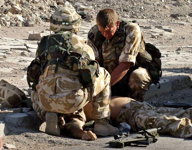 Đối với bản thân quân đội Mỹ, không ít trường hợp họ đã “vô tình gây thương tích” cho chính quân của mình, trong các cuộc chiến mà họ tham dự trước đây. Nếu giả sử, các đơn vị Không quân Mỹ được phép đích thân cất cánh, có lẽ họ cũng không thể thực hiện nhiệm vụ tốt hơn.