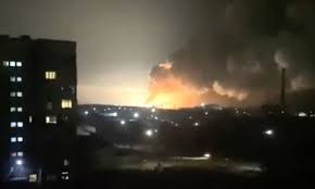 Việc tấn công vào cơ sở hạ tầng kinh tế và xã hội của Ukraine có thể ép buộc chính phủ Ukraine vào bàn đàm phán. Nhưng sự lựa chọn như vậy có những mặt trái chính trị đáng kể, đòi hỏi chính phủ Nga phải cân nhắc giữa ưu và nhược điểm.