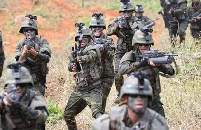 Ngày nay, Quân đội Triều Tiên rõ ràng không tuân theo thông lệ. Họ không cần pháo binh hay không quân tiến hành hỏa lực chuẩn bị. Họ thậm chí không cần tấn công ban đêm, mà thực hiện tấn công vào ban ngày bằng vũ khí bộ binh và dạy cho AFU bài học về chiến thuật “tam tam chế”. 