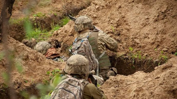 Điều đáng chú ý là nguồn phân tích quân sự DS Ukraine cũng thừa nhận tổn thất nặng nề này của Quân đội Ukraine. Theo dữ liệu của DS, chiến dịch “dọn dẹp” của Quân đội Nga đã hoàn thành xuất sắc và các đơn vị tiếp theo cũng đã bước vào trạng thái lâm thời phòng ngự, củng cố thêm kết quả.